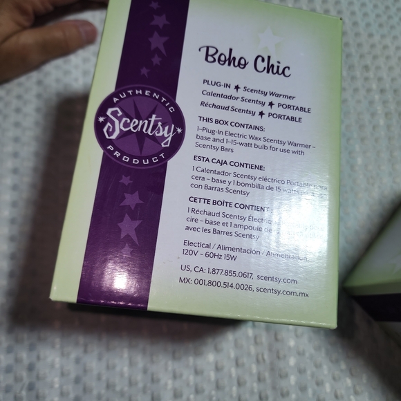 SCENTSY GUC BOHO CHIC PLUG IN FRAGRANCE WARMER - Picture 1 of 6